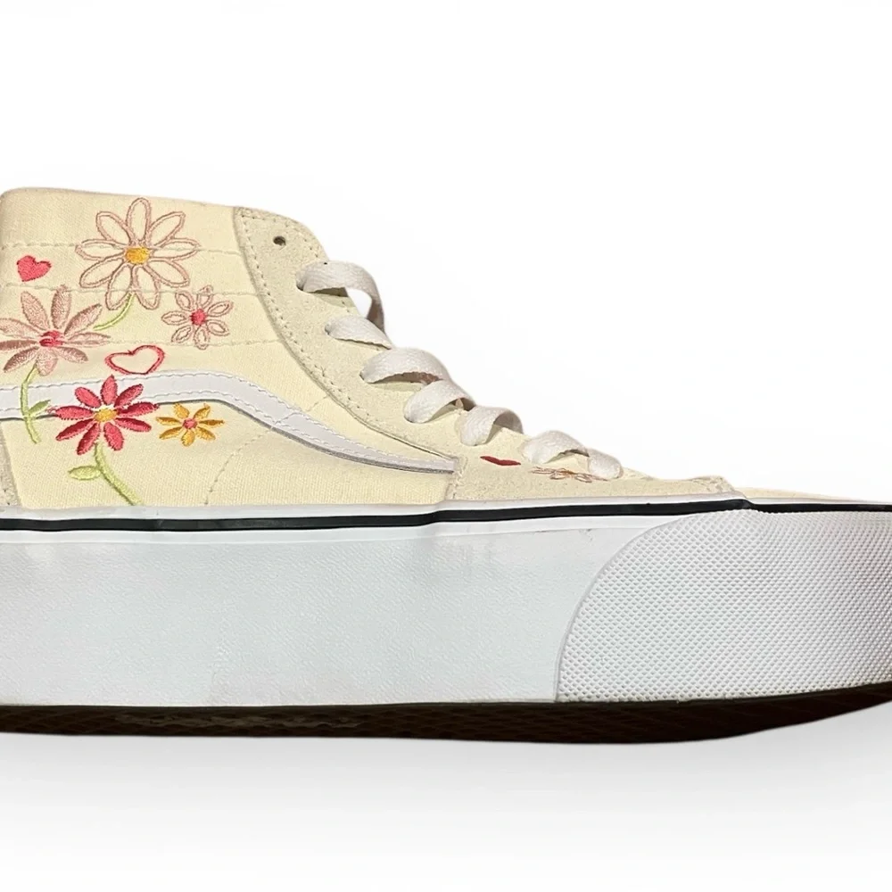 Vans Cream High-Top Sneakers with Floral and Heart Embroidery - Picture 10 of 14